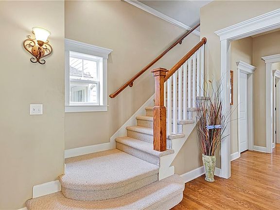 5th image of 3205 SW Rockbridge Dr