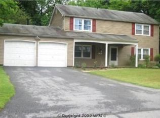 12733 Holiday Ln, Bowie, MD 20716