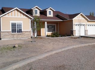 423 E Idledale Dr, Pueblo West, CO 81007