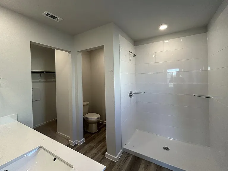 310 Randall Pl — Photo 8