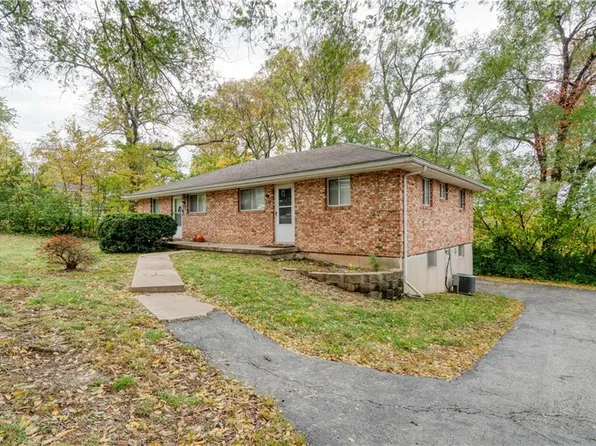 110-112 S High St, Independence, MO 64054