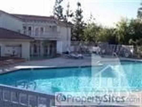 675 Oak Run Trl Unit 307, Oak Park, CA 91377