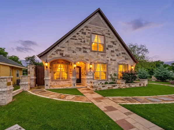 2104 Wellington St, Greenville, TX 75401