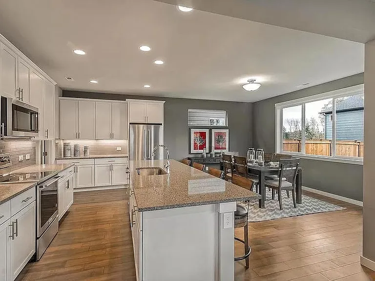 2112 Mayes Rd SE — Photo 4
