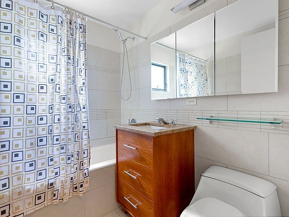 5th image of 410 4th Ave Unit 2D