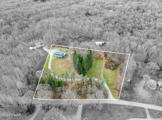 131 Hilltop Rd, Newfoundland, PA 18445