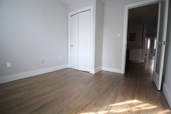 Rented by Nooklyn NYC LLC | media 30