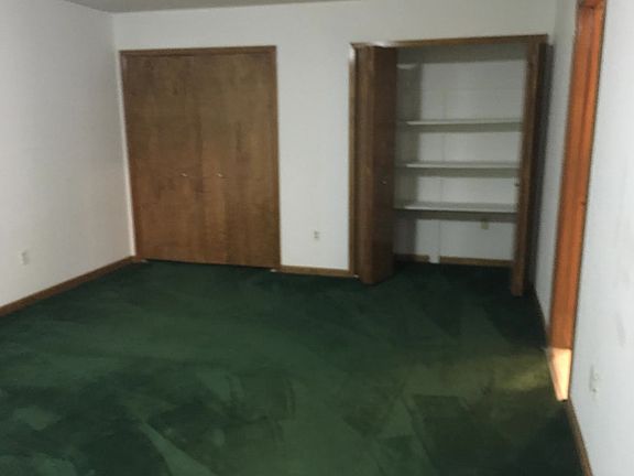 master room side storage