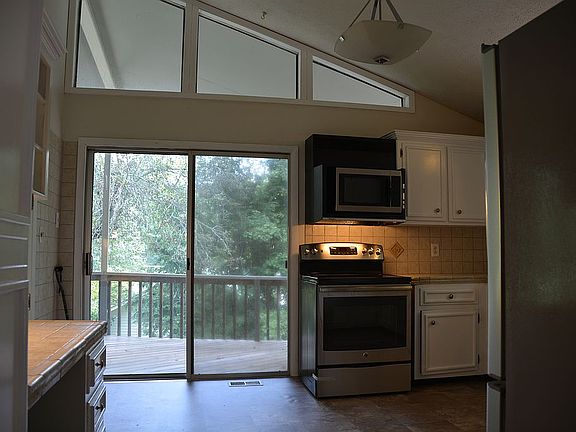 Vaulted Ceiling in Kitchen