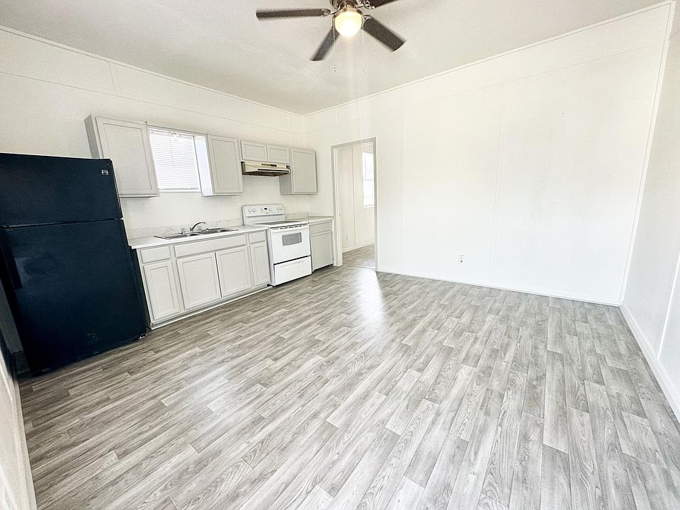 1st image of 329 E D Ave #A