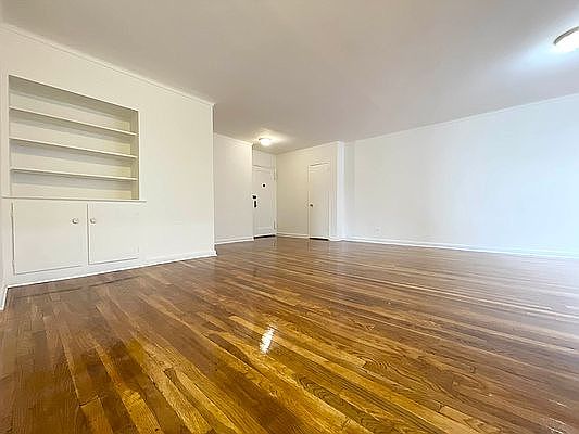 4th image of 64-41 Saunders St APT 203