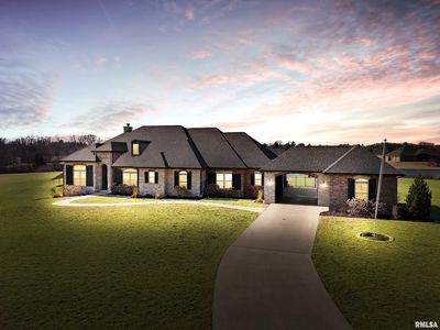 28 Briarwood Ln, Metamora, IL, 61548