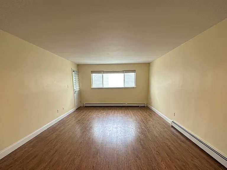 100 Dowd St #D13 — Photo 5