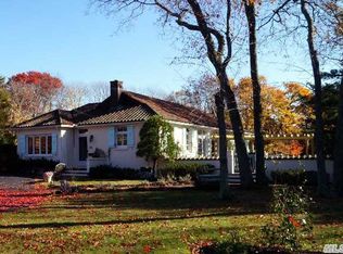 39 Ocean Ave, Center Moriches, NY 11934