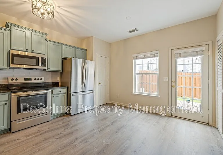 1101 Downs Blvd #G104 — Photo 8
