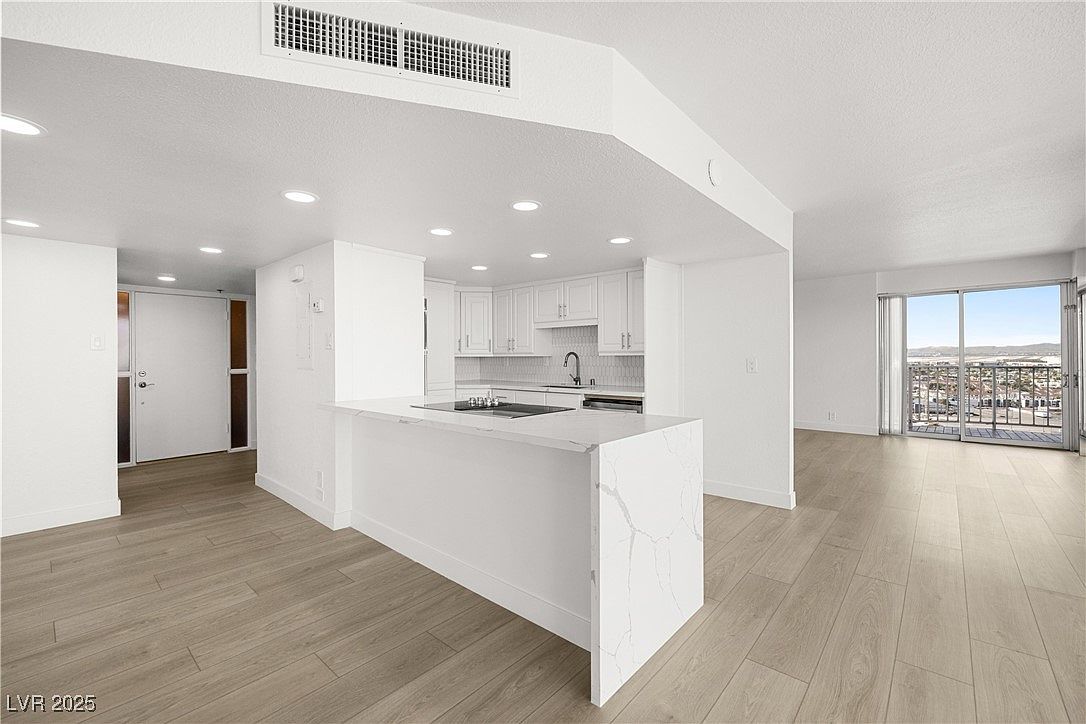 3111 Bel Air Dr UNIT 24G