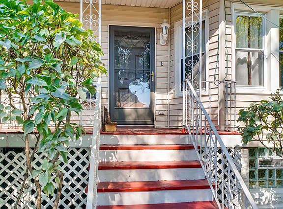 3rd image of 5114 W 32nd St