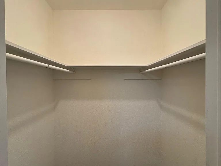 3520 Roanoke Dr — Photo 14