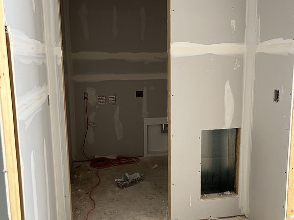 5th image of 1137 Hearthstone Dr NE