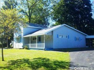 674 W River Rd, Oswego, NY 13126