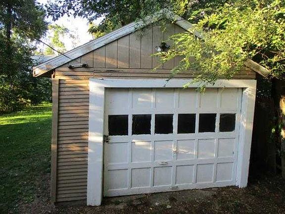 GARAGE