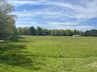 450 Paul Thompson Rd, Bethpage, TN 37022