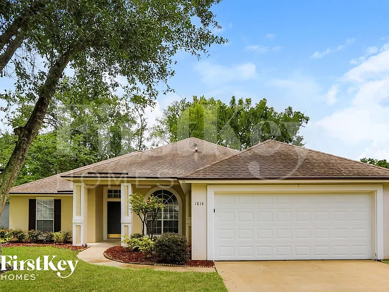 1814 Weston Cir — Photo 1