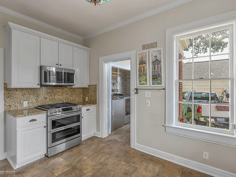 539 Atkins Ave — Photo 17