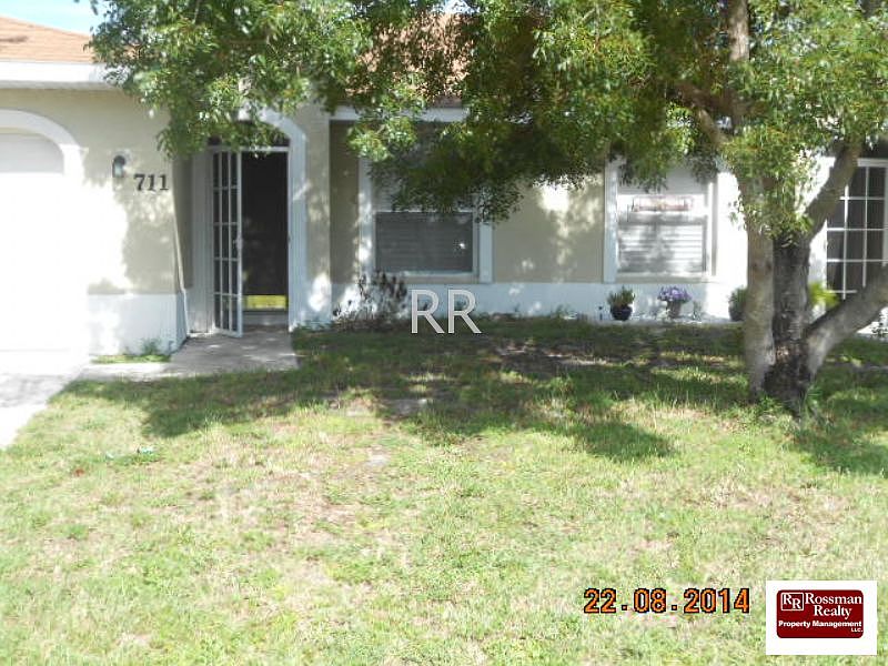 1st image of 711 SE 24th Ave