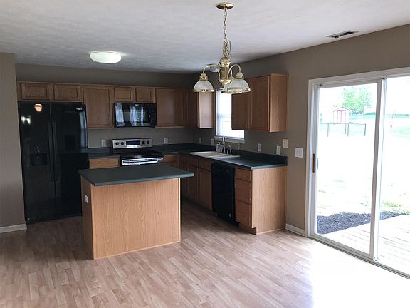 3rd image of 9533 Belmar Ct