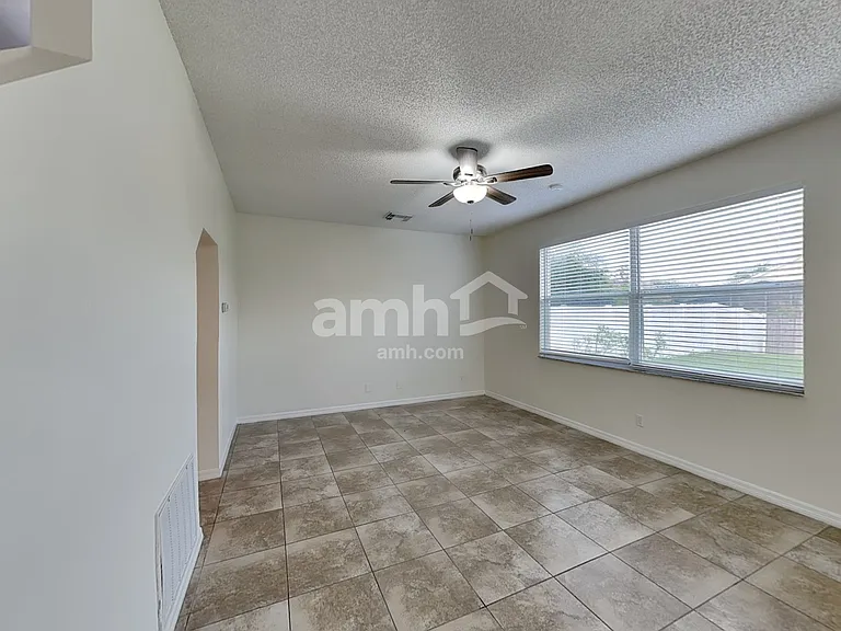 14513 Kaiser Ct — Photo 4