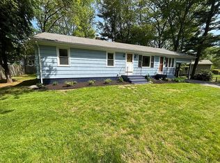 40 Flora Rd, Attleboro, MA 02703