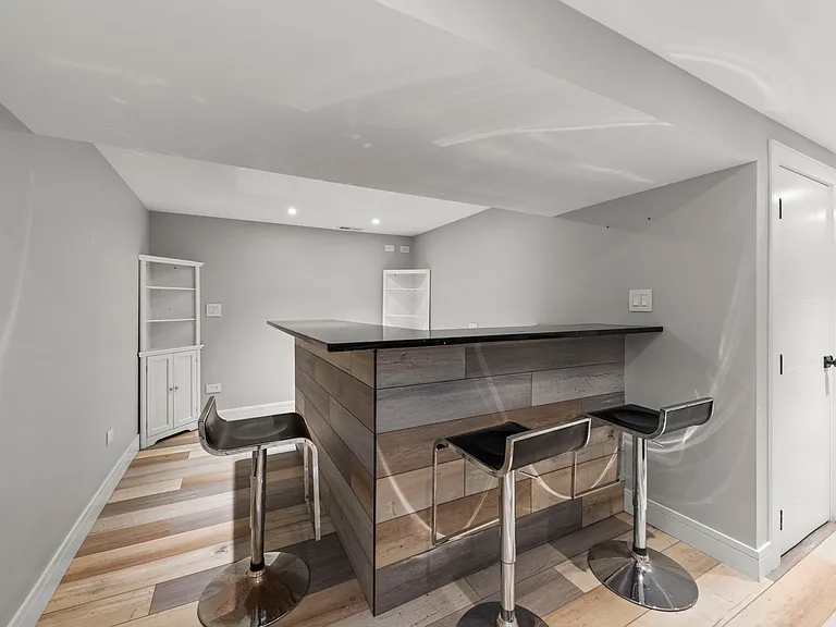 8816 W 123rd St — Photo 49