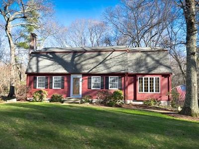 64 Green Ln, Sherborn, MA, 01770