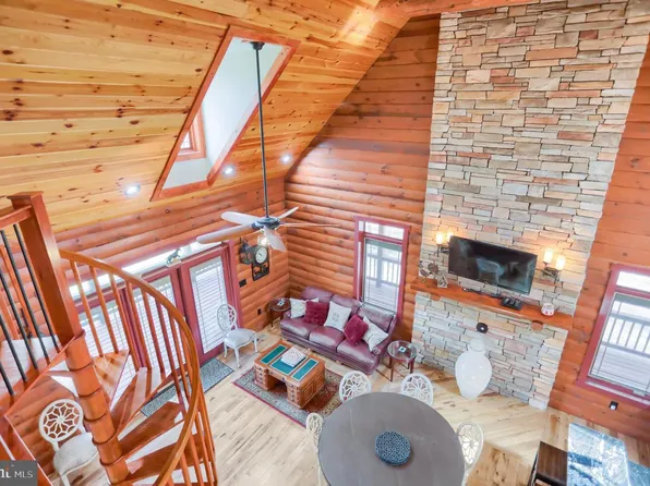 17526 Country Cottage Ln, Todd, PA 16685