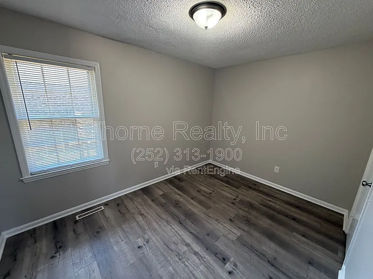 520 Keen St #B — Photo 10