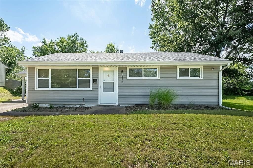 5575 Winchelsea Dr, Saint Louis, MO 63121 | Zillow