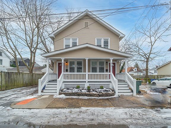 419 Zimpfer Street (Entrance on Right)