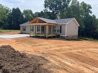 45 Cornerstone Dr, Taylorsville, NC 28681