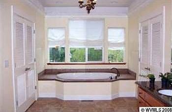 4th image of 2233 Grice Hill Dr NW