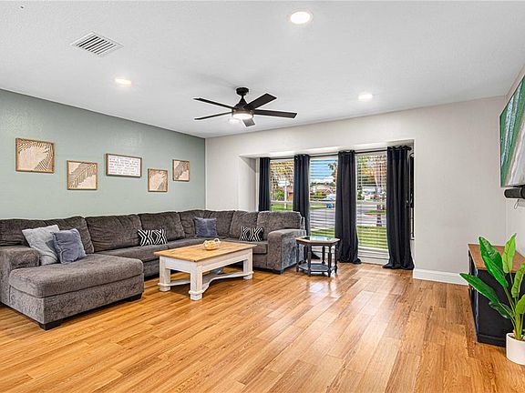 3rd image of 7501 RUSTIC DRIVE