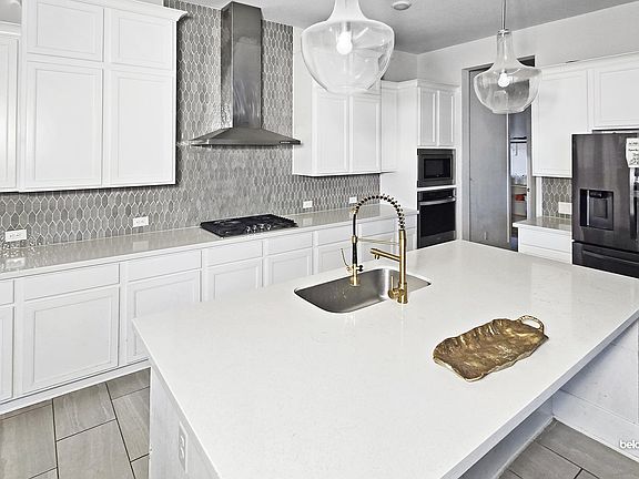 4th image of 23327 Bellwick Crest Pl