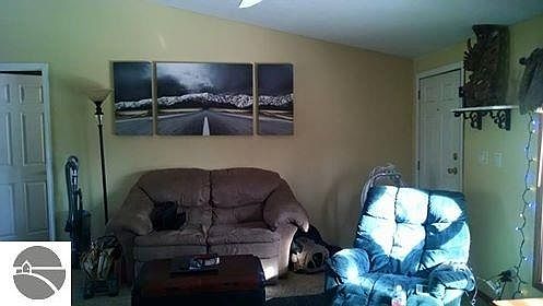 2nd image of 5224 River Pine Dr NW