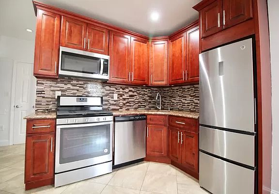 2nd image of 51 Quincy St APT 1C