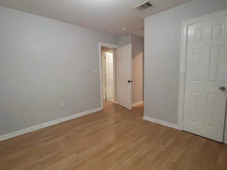 7608 E Magnolia St #B — Photo 4