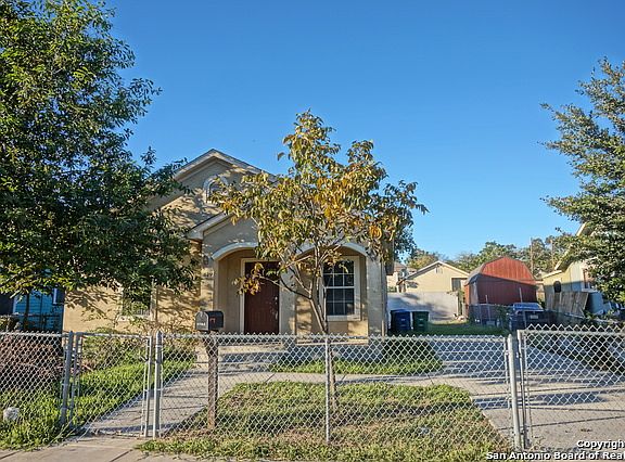 2nd image of 619 Martin Luther King Dr