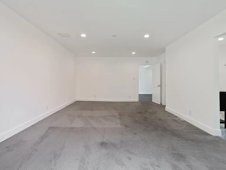 3504 Tuller Ave — Photo 9