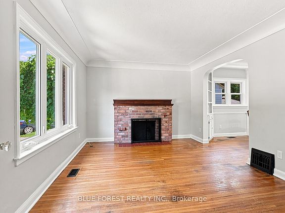 5th image of 1329 Brydges St