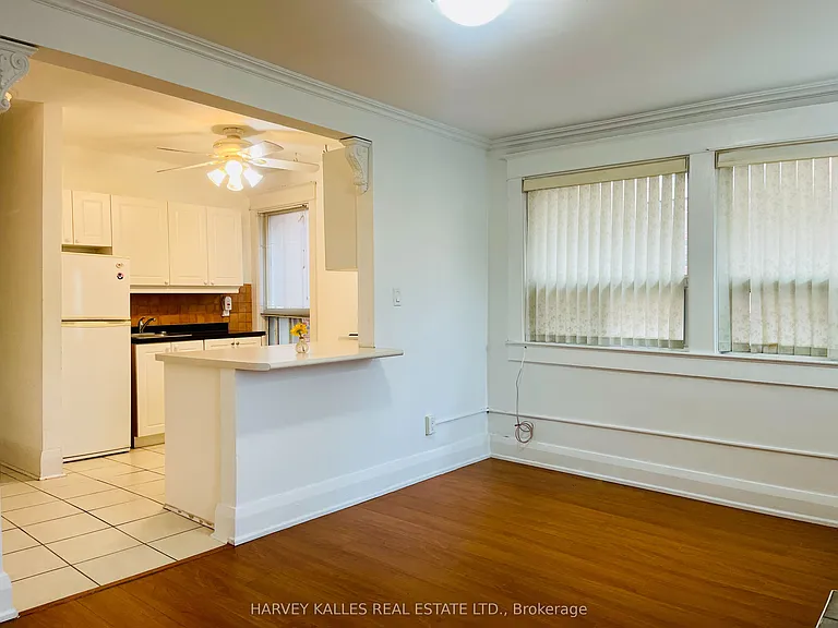 218 Heath St W #2 — Photo 8
