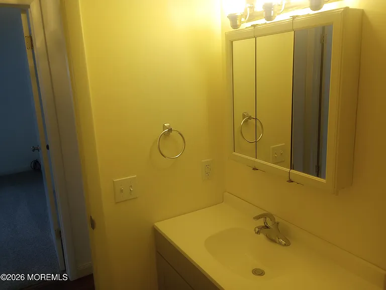 3 Primrose Ln #B — Photo 7
